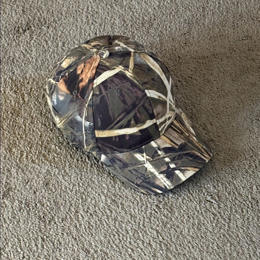 Realtree Camouflage Cap with Earth Tones